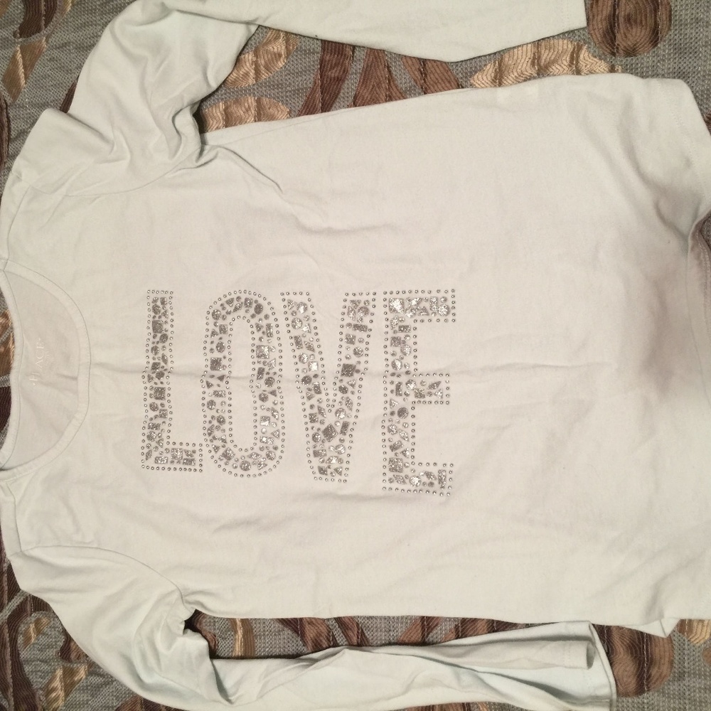 Long-sleeve shirts size large 4 total